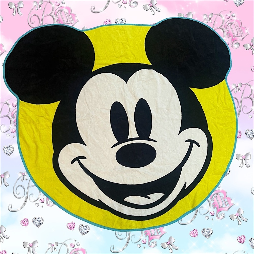 Disney towel Mickey Mouse ears lime neon green with blue black white beach
